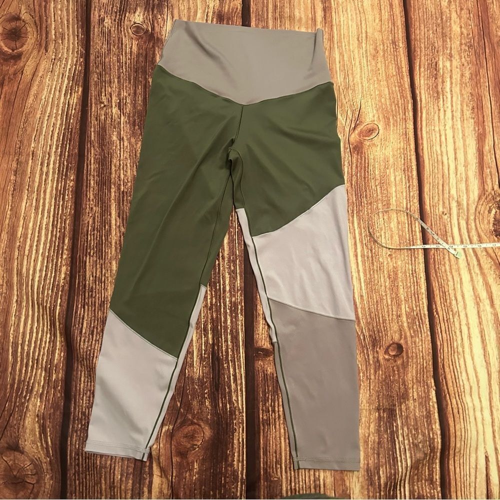 Women’s Aerie Leggings Green Purple Size L